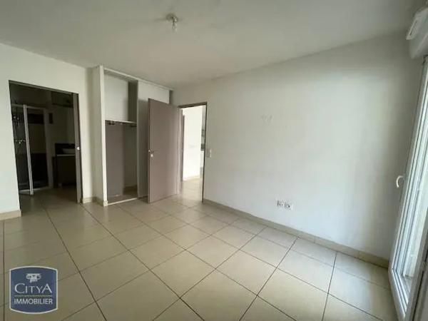 Appartement à louer 2 pièces 44.12m² Béziers (34500)