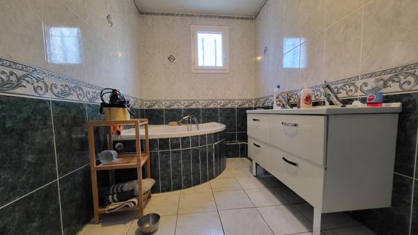 Port-de-Bouc (13110) VILLA 6 PIECES 145M2 AVEC GARAGE SUR 530M2 DE TERRAIN