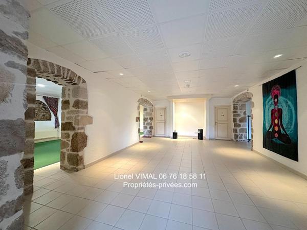 Hôtel particulier 23 pièces 868 m2 sur parcelle 3000 m² et dépendances