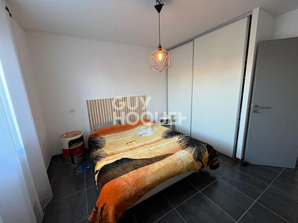 MAISON PLAIN PIED JARDIN PISCINE