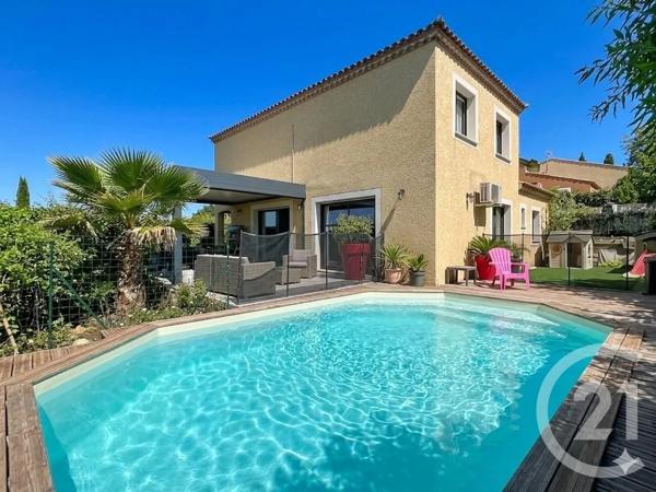 Maison à vendre  6 pièces - 162 m 2   PEZENAS  - 34