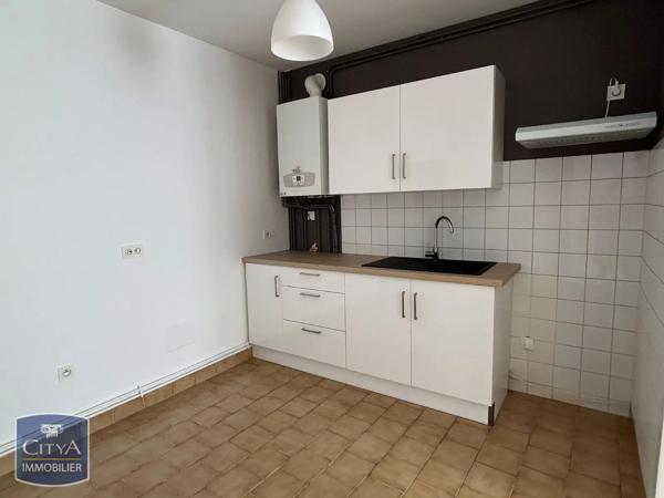 Maison à louer 2 pièces 60m² Saint-Quentin (02100)