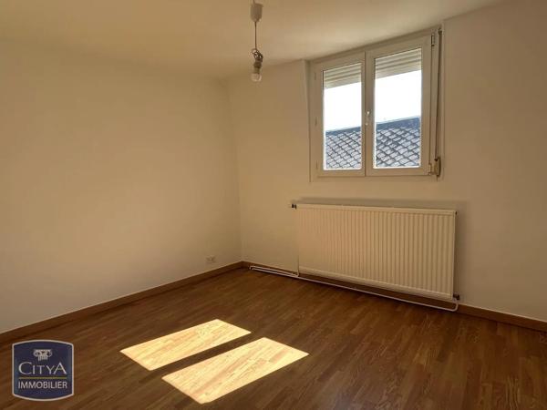 Maison à louer 2 pièces 60m² Saint-Quentin (02100)