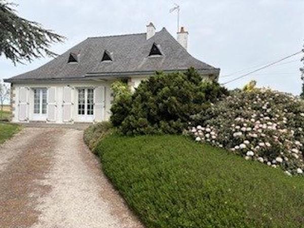 LAUNAY-VILLIERS Maison traditionnelle