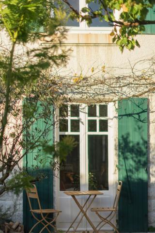 Maison basque de 1940 - La Genette - jardin préau et piscine