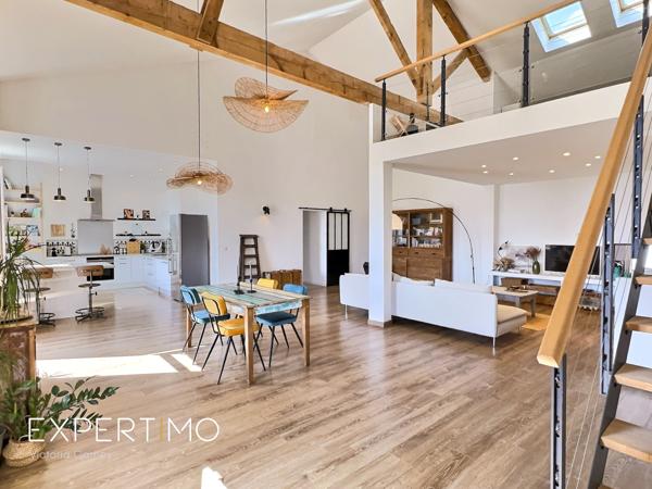Lauris (84360) Loft rare avec extérieur SOUS COMPROMIS