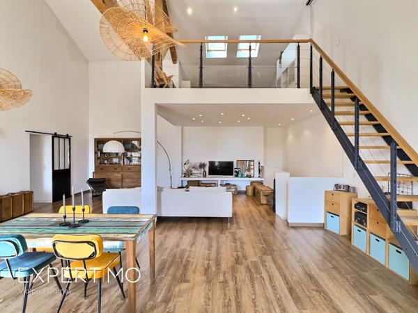 Lauris (84360) Loft rare avec extérieur SOUS COMPROMIS