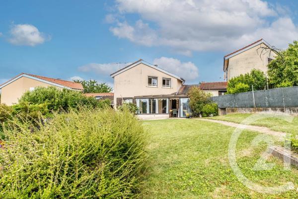 Maison à vendre  4 pièces - 88 m 2   JASSANS RIOTTIER  - 01