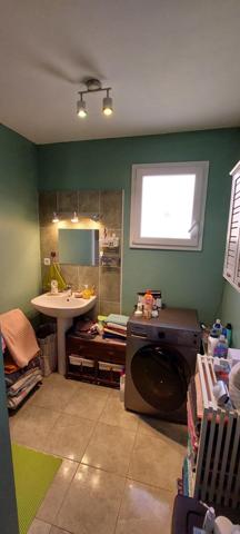 Pavillon familial, 4 chambres, piscine, véranda.