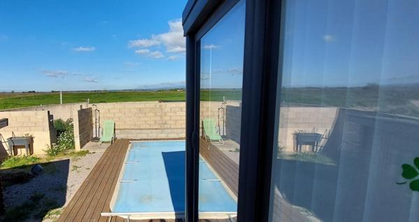 Pavillon familial, 4 chambres, piscine, véranda.