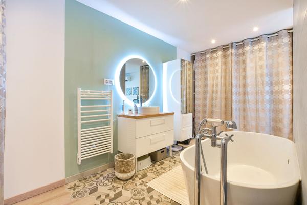 Charmante Maison de Ville avec studio