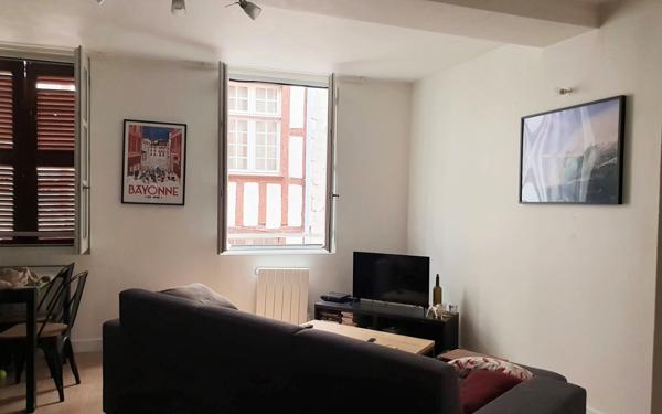 Appartement à louer    2 pièces •  Bayonne