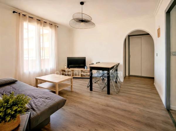 Appartement T3 55m2 rénové avec balcon – Proche port et commerces