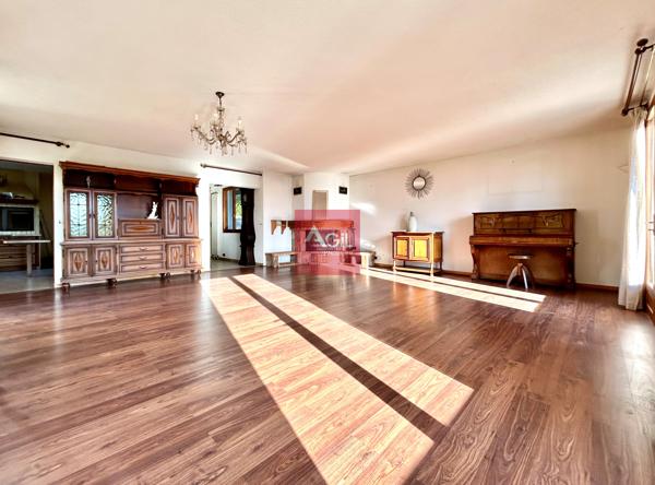 Varces : Le Martinais : Villa d'environ 140m² sur un terrain de 2922m² avec piscine