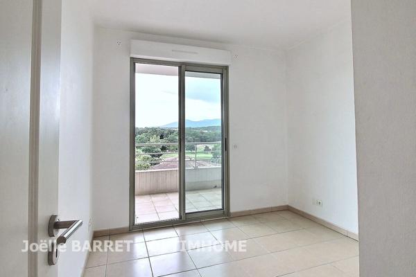 BIOT – EXCLUSIVITE - Appartement 3 Pièces avec vue Golf et Terrasse Sud-Ouest