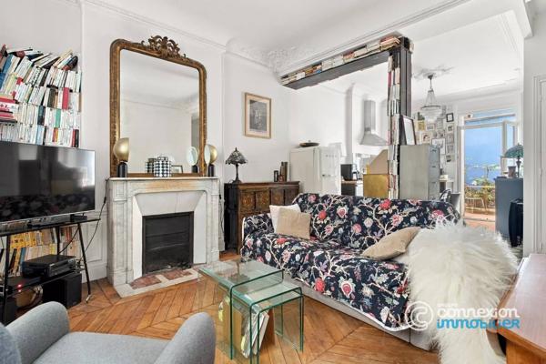 Exclusivité ! 2 PIÈCES AVEC TERRASSE PRIVATIVE – MONTMARTRE