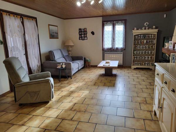 Maison de Plain-Pied à Cénac et Saint-Julien