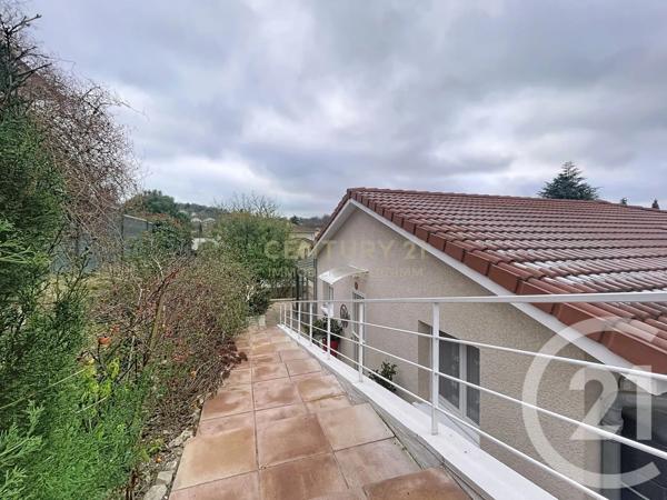 Maison à vendre  7 pièces - 165 m 2   ST ALBAN DE ROCHE  - 38
