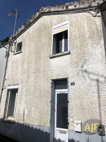 Vente immeuble Cholet : 187 500 € - AJP Immobilier Cholet