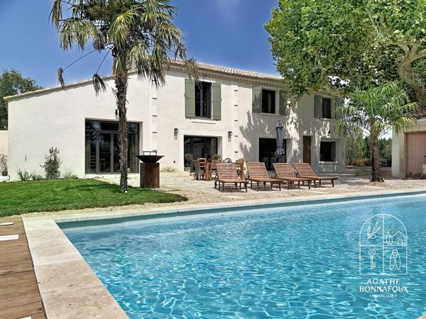 Mas Provençal d’Exception Entièrement Rénové – 1 Ha de Terrain, Piscine & Dépendance