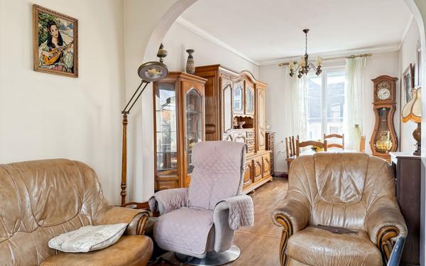 Maison à vendre    3 pièces • 85,72 m2 Laval