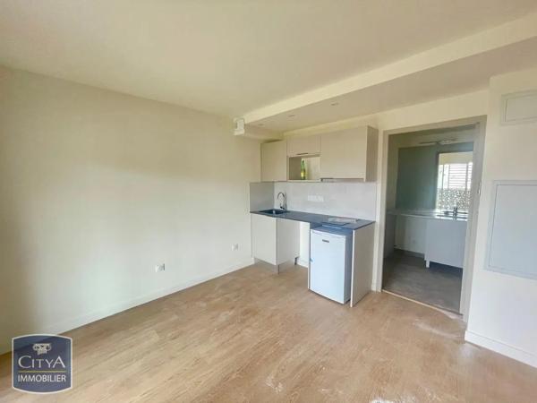 Appartement à louer 1 pièce 26.6m² Tours (37000)