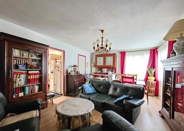 Maison à vendre- Angouleme 16000 - 8 pièce(s) 140 m2 - garage et jardin