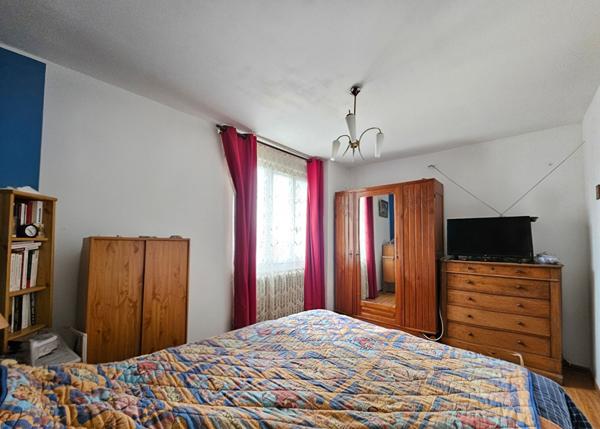 Maison à vendre- Angouleme 16000 - 8 pièce(s) 140 m2 - garage et jardin