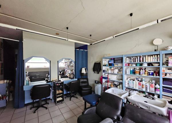 Maison à vendre- Angouleme 16000 - 8 pièce(s) 140 m2 - garage et jardin