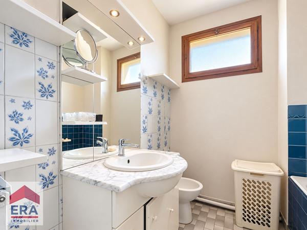 A VENDRE APPARTEMENT TYPE 3 MARSEILLE 13014 LE MERLAN BALCON PARKING PRIVE