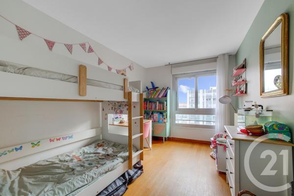 Appartement F4 à vendre  4 pièces - 81,01 m2 PARIS - 75019