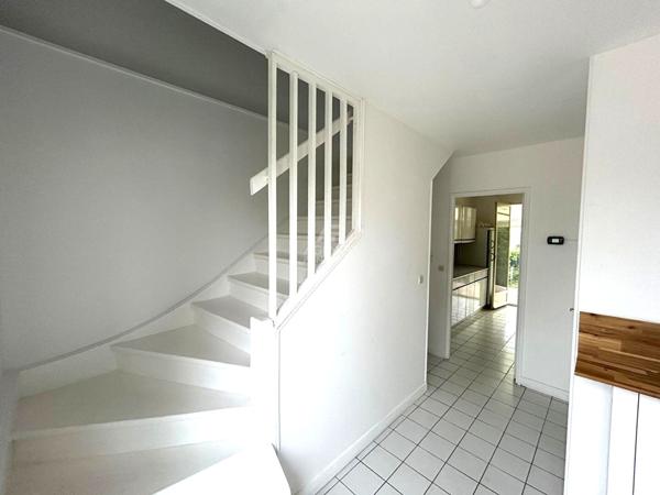 Maison Verneuil-sur-seine 5 pièce(s) 83 m2 €349 000 ** - Référence 1113