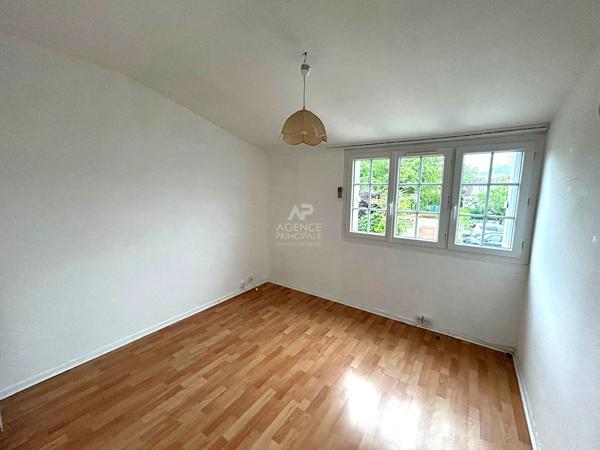 Maison Verneuil-sur-seine 5 pièce(s) 83 m2 €349 000 ** - Référence 1113