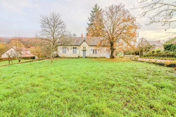 Maison Bona 134 m2, salon cathédrale, jardin, 2h30 de Paris, calme, résidence secondaire