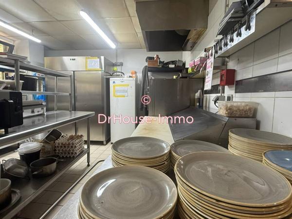 Commerce à vendre 3 pièces de 220 m²