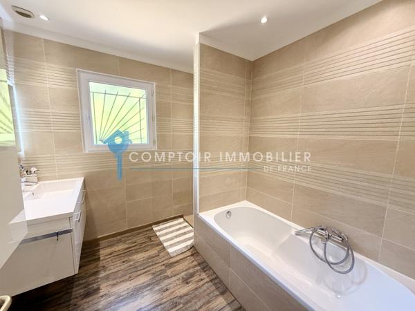 Villa 4 pièce(s) 3 chambre(s) 120 m²