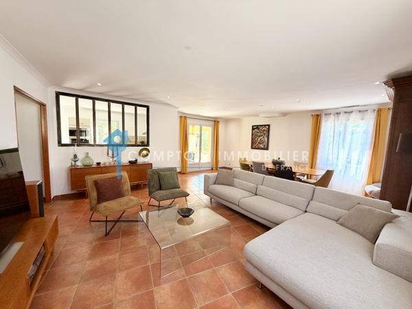 Villa 4 pièce(s) 3 chambre(s) 120 m²