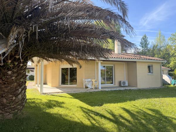 SAUBION — Villa plain-pied · 104 m² · 700 m² de terrain