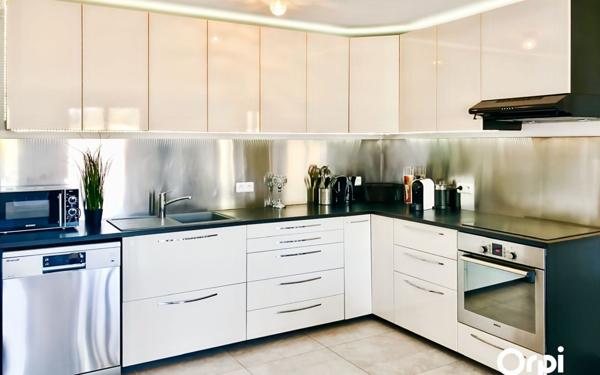 Appartement à vendre    4 pièces • 77,71 m2 Grimaud