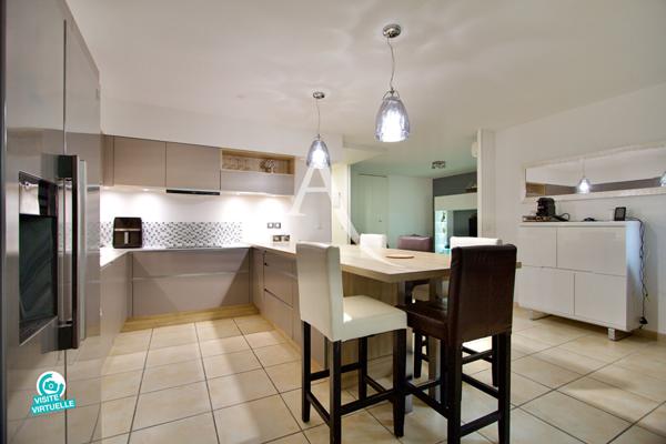 RARE - MONTPELLIER ESTANOVE - DUPLEX T4 CLIMATISÉ - 91 M2 UTILES (77,94 M2 CARREZ) - 2 CHAMBRES - JARDINET - VERANDA- GARAGE - 1 PLACE DE STATIONNEMENT