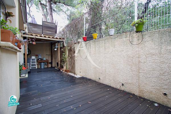 RARE - MONTPELLIER ESTANOVE - DUPLEX T4 CLIMATISÉ - 91 M2 UTILES (77,94 M2 CARREZ) - 2 CHAMBRES - JARDINET - VERANDA- GARAGE - 1 PLACE DE STATIONNEMENT