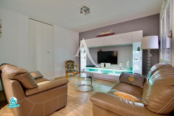 RARE - MONTPELLIER ESTANOVE - DUPLEX T4 CLIMATISÉ - 91 M2 UTILES (77,94 M2 CARREZ) - 2 CHAMBRES - JARDINET - VERANDA- GARAGE - 1 PLACE DE STATIONNEMENT