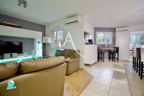 RARE - MONTPELLIER ESTANOVE - DUPLEX T4 CLIMATISÉ - 91 M2 UTILES (77,94 M2 CARREZ) - 2 CHAMBRES - JARDINET - VERANDA- GARAGE - 1 PLACE DE STATIONNEMENT