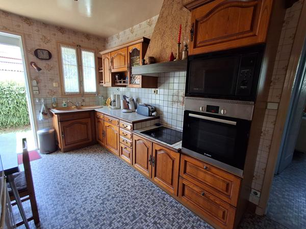 17220 SAINT VIVIEN Saint-Vivien Maison au calme avec beau jardin et dépendances ? Proche mer