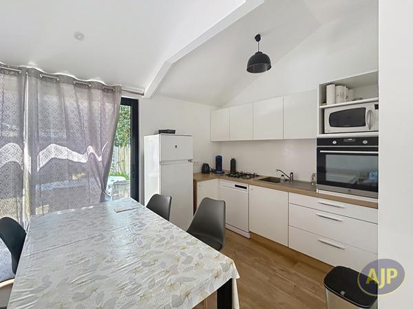 Maison à louer Saint Nazaire : 3 pièces, 39m² avec 2 chambre(s) à 840€ - AJP Immobilier Saint-Marc-sur-Mer