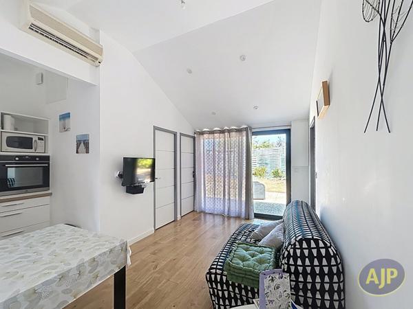 Maison à louer Saint Nazaire : 3 pièces, 39m² avec 2 chambre(s) à 840€ - AJP Immobilier Saint-Marc-sur-Mer