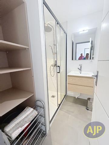 Maison à louer Saint Nazaire : 3 pièces, 39m² avec 2 chambre(s) à 840€ - AJP Immobilier Saint-Marc-sur-Mer