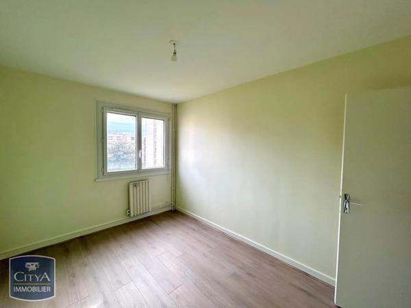 Appartement à louer 4 pièces 77.45m²