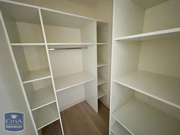 Appartement à louer 4 pièces 77.45m²