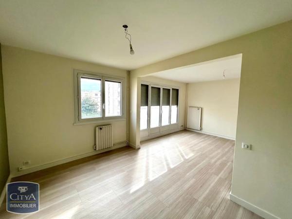 Appartement à louer 4 pièces 77.45m²